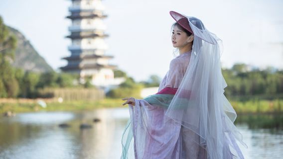 涼山旅行写真【ドライバー、ガイド、旅行写真家 + 結婚式の写真のメイクと衣料品&アクセサリー+ 旅程のカスタマイズ + 航空マイクロフィルム + 無料ネガ】
