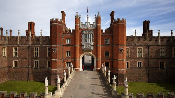 Hampton Court Palace, Gardens & Maze: Entry Ticket