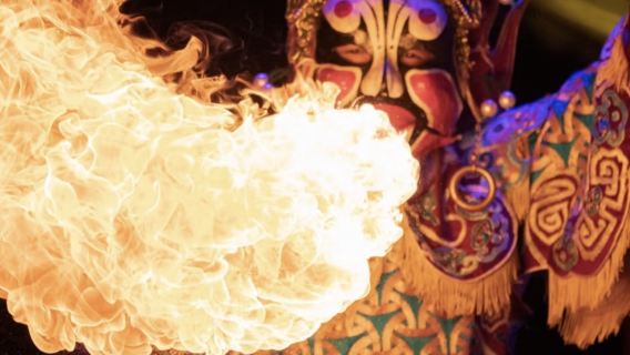 Chengdu Panda Base +Sichuan Opera Face-Changing Performance One-Day | Small Group