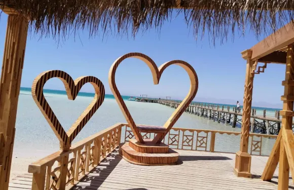 豪華橙灣島浮潛郵輪之旅（含午餐及酒店接送）