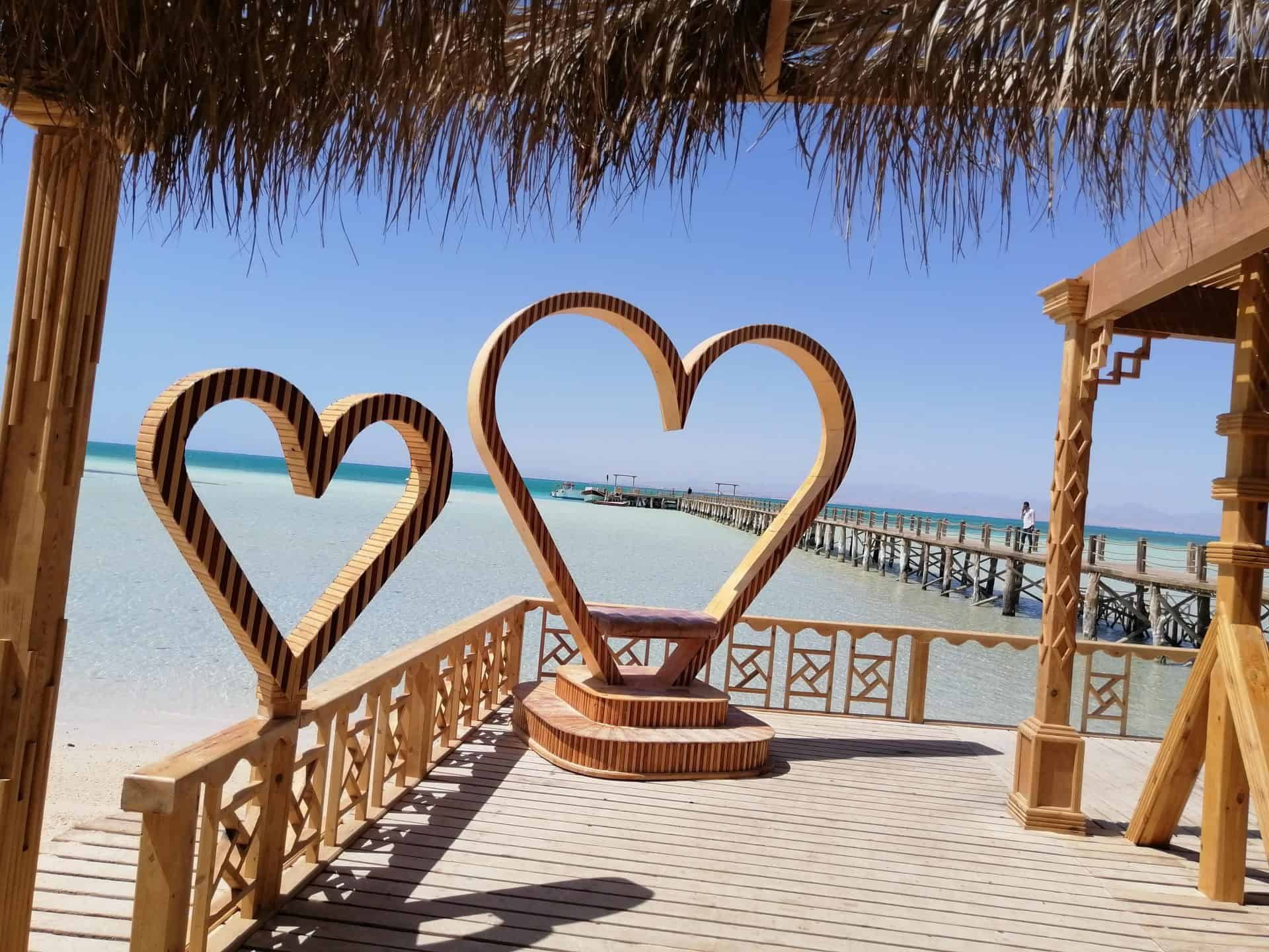 Hurghada: Orange Bay Island Snorkeling Boat Tour with Lunch, Transfer and Beach Relaxation