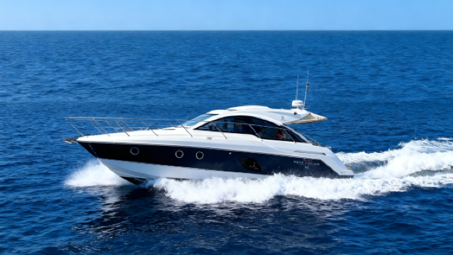 【廈門遊艇包船出海租賃】廈門45英尺法國博納多GTI進口運動超跑遊艇～觀光美景海釣娛樂用船