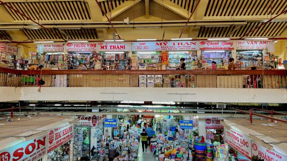 ホーチミン:チャイナタウンショッピングツアーと地元市場