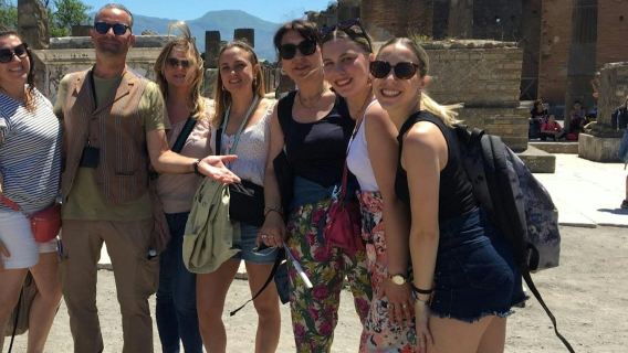 Pompéi et Sorrente : excursion guidée d'une journée au départ de Naples + déjeuner