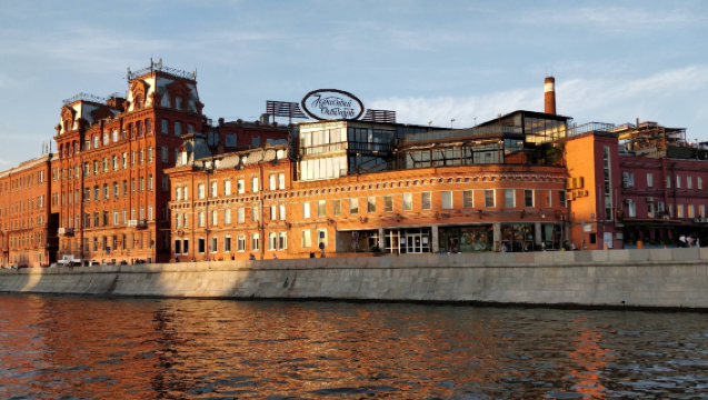 俄羅斯 莫斯科市區徒步一日遊，【飯店接駁】