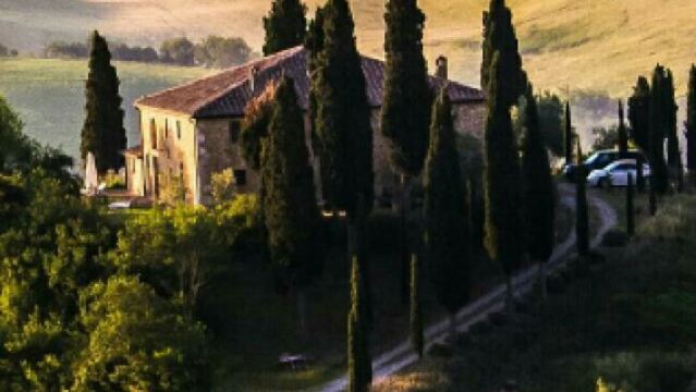 New Zealand Auckland Maungakiekie / One Tree Hill - Mount Eden - Sky Tower customizable private charter for North and South Islands