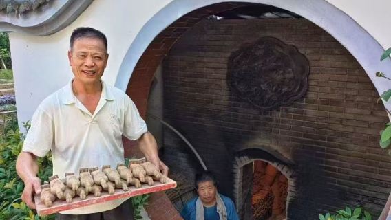 Entdecken Sie den antiken Handwerker in sich: Exklusive 6D-Erlebnisreise zur Terrakotta-Kreation