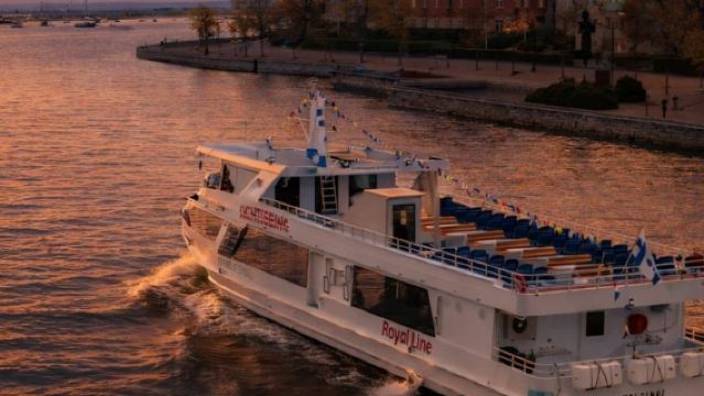 Helsinki: Crucero turístico nocturno por el archipiélago