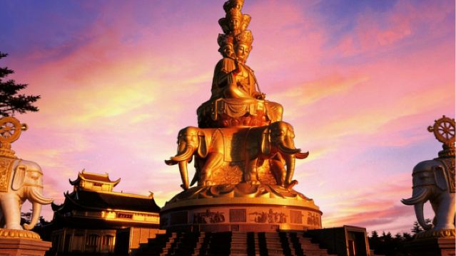 однодневный тур к Большому Будде в Лэшане и горе Эмэй [гарантия формирования группы|Все включено (опционально)|Доступны мини-группы повышенной комфортности