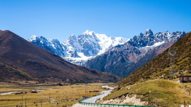 四姑娘山双橋溝ワンデーツアー(成都発)