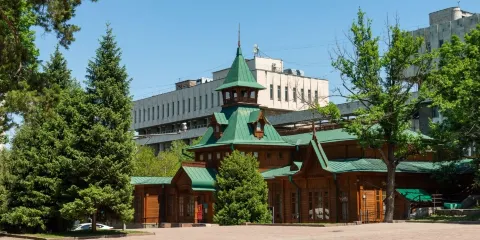 升天大教堂+樂器博物館+28勇士公園+科克托別+射擊場票自理