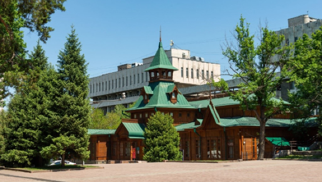 Cattedrale dell'Ascensione + Museo degli Strumenti Musicali + Parco degli Eroi + Kok-Tobe + Campo di tiro | Biglietto d'ingresso non incluso