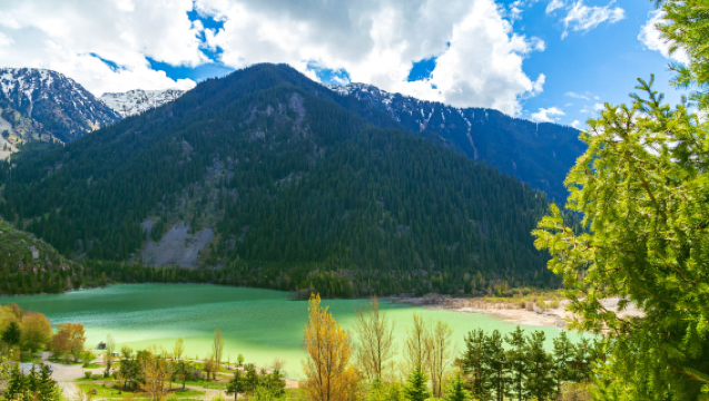 ทัวร์ 1 วัน อัลมาตี ทะเลสาบอิสซีคเล็ก + ลานสเก็ตน้ำแข็งเมดีโอ (ตั๋วเข้าไม่รวม)