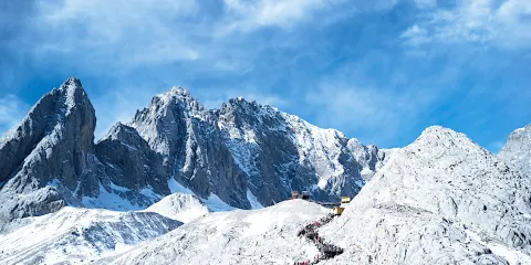 麗江玉龍雪山+冰川公園+藍月谷一日遊丨6-8人團&索道保出票