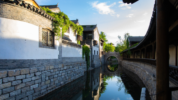 Beijing pusat kota - Kota Air Kunming bus antar jemput & pemandu wisata bilingual Mandarin-Inggris, beberapa titik penjemputan