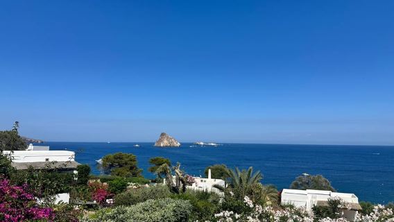 Depuis Taormine : Excursion à la journée chic à Panarea et Stromboli