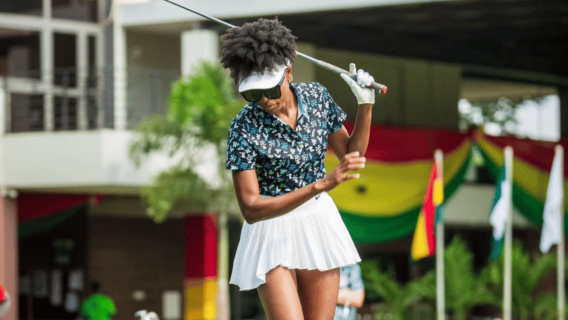 Accra: Golfstunde mit optionalem Abendessen und Transfer