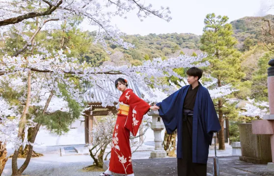 日本京都Trip Moments【跟拍中文攝影師+首次和服租借臨清水八阪神社伏見稻荷+底片全送】