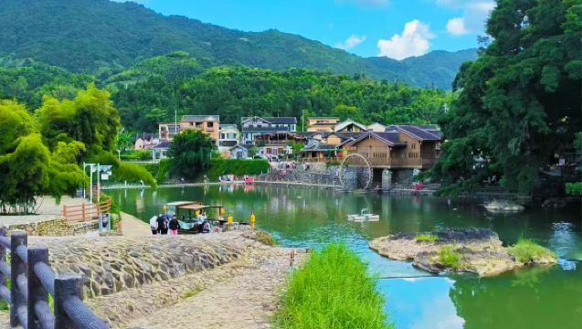 Lawatan sehari sewaan peribadi ke Tarikan Pelancongan Tulou Fujian (Nanjing) Yunshuiyao + Bandar Lama Meilin. Kumpulan pelancongan tulen tanpa minum teh