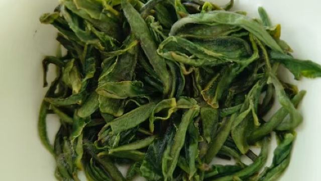 Laoshan Scenic Spot Tea Picking + Tea Making + Tea Tasting Day Tour with English Service Available