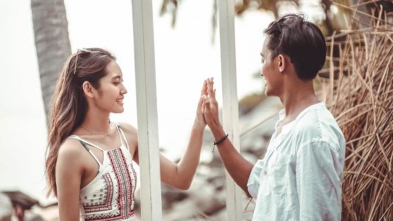 สถานบันเทิงยามค่ำคืนในภูเก็ต: ชมพระอาทิตย์ตก จุดชมวิว และหาดนุ้ย