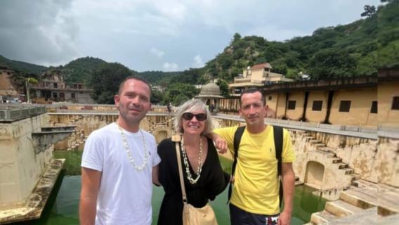 Tour di Jaipur (Città Rosa) in auto da Delhi - Tutto incluso