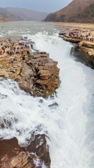 Shanxi Linfen Yellow River Hukou Waterfall + Little Western Paradise + Guangsheng Temple 1-day tour with Chinese and English services