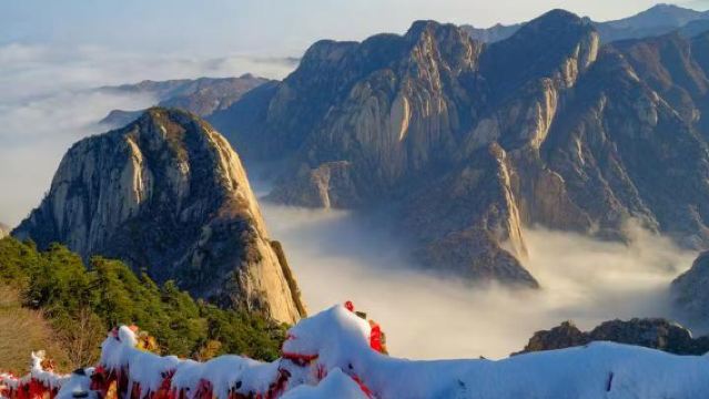 Mount Hua Day Tour in Shaanxi [Small Group of 2-6 People]|Hotel Transfer|Pure fun with complimentary hiking gift pack