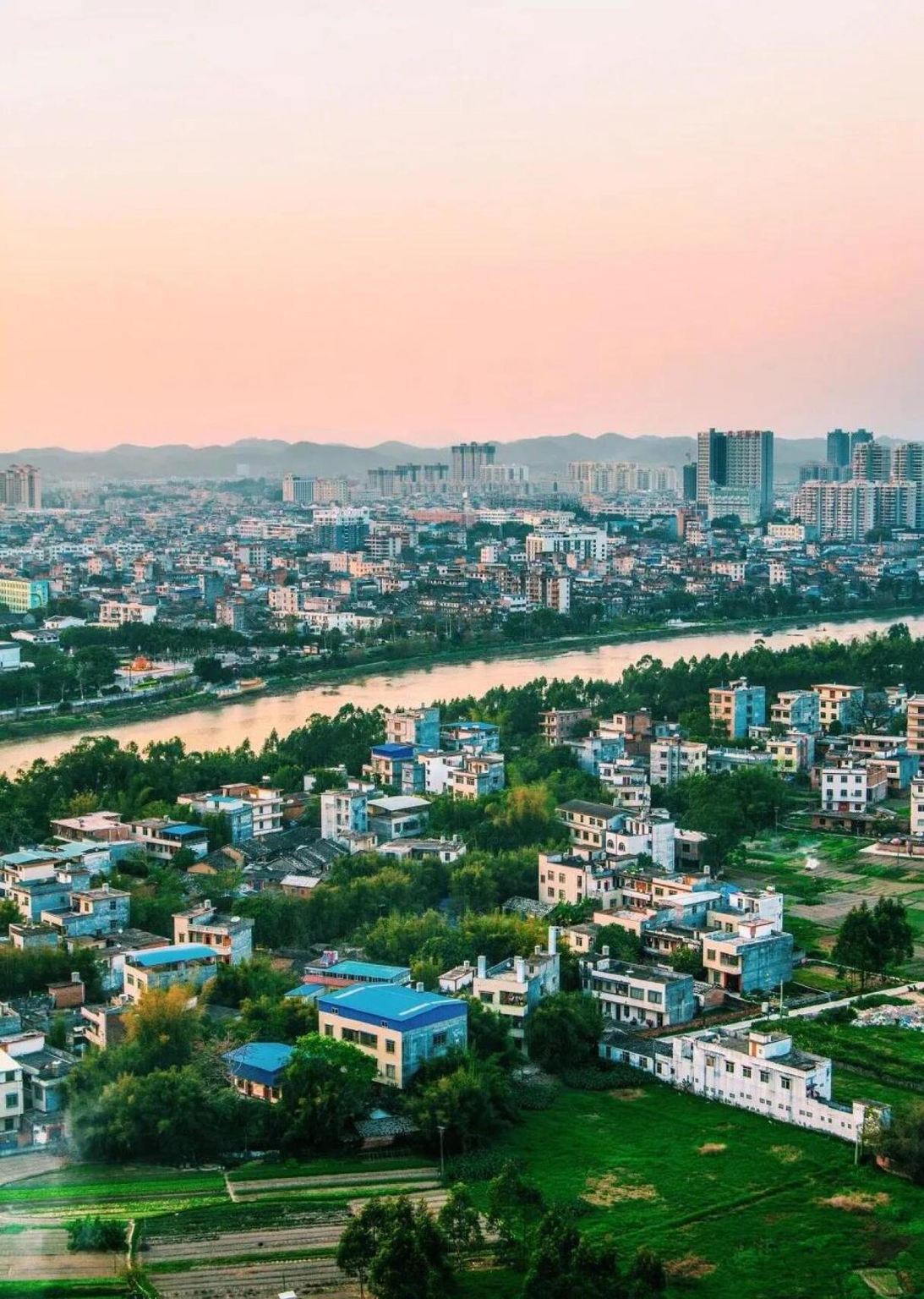 Guangxi Qinzhou Old Street + Seventy-two Paths + Xili Bay + Sanniang Bay 1-day tour with English service available