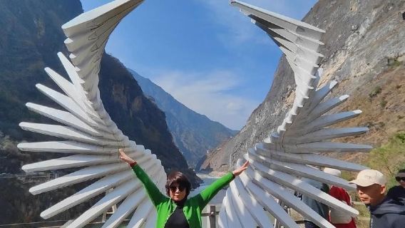 Лицзян: однодневный тур в ущелье Прыгающего Тигра из Лицзяна (качественный тур без шоппинга + трансфер от отеля)