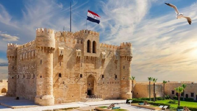Alexandria: Guided Day Tour from Cairo + Lunch