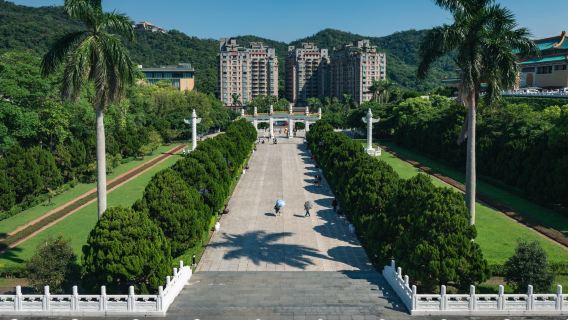 台灣桃園｜旅遊陪同翻譯｜展會｜商務考察洽談｜自由行地接｜接機 （可私人定制）
