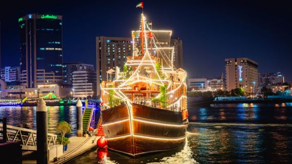 Du thuyền đêm trên Lạch Dubai - Tuyến Creek (tàu 3 tầng) có thể chọn suất chiều/suất tối bao gồm buffet và biểu diễn