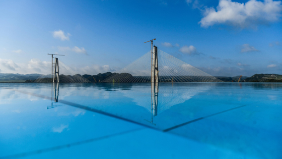 龍門鎮殺豬飯+趕鄉場+龍里河大橋一日遊