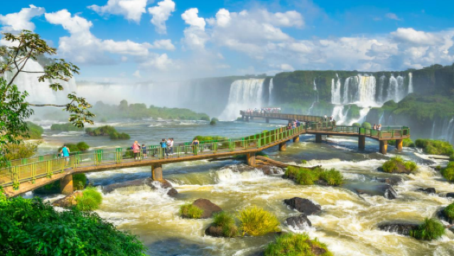 Excursion d'une journée au parc national de l'Iguaçu + chutes de l'Iguaçu + chutes de Macuco + belvédère de la Gorge du Diable