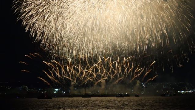 【4月11日舉行】限1組 煙花大會包船巡航 特大煙花船上觀賞！屋形船享受特別之夜＜附飲品・餐點＞