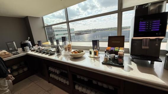 Voucher Akses VIP ke Lounge Bandar Udara Internasional Birmingham [BHX], Inggris | Minuman & Makanan Ringan, Area Istirahat yang Tenang, Tunggu Penerbangan dengan Nyaman