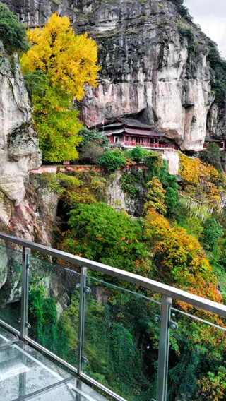 Hangzhou departure: Jiande Daciyan Scenic Area + Yanzhou Ancient Town private charter 1-day tour