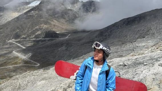 La Paz: Andes Snowboarding Adventure with Hotel Pickup