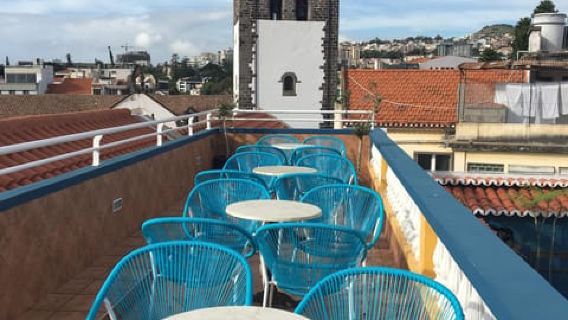 Funchal: Walking Food Tour with Local Guide