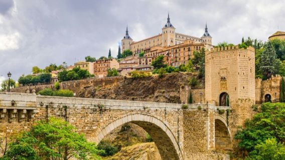 Toledo: Excursión de un día desde Madrid + Tapas y vino