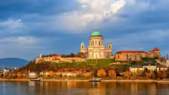 Danube Full-Day Bend Tour from Budapest