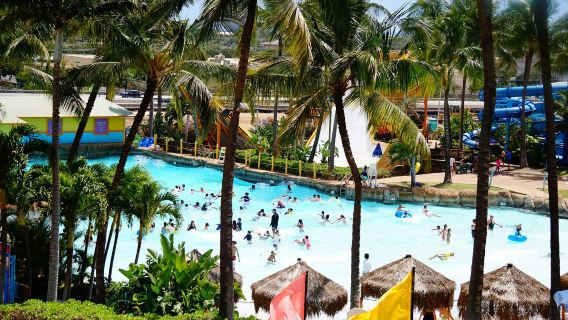 Coral Crater Park & Wet 'n' Wild Hawaii: Zip & Dip + Transport from Waikiki