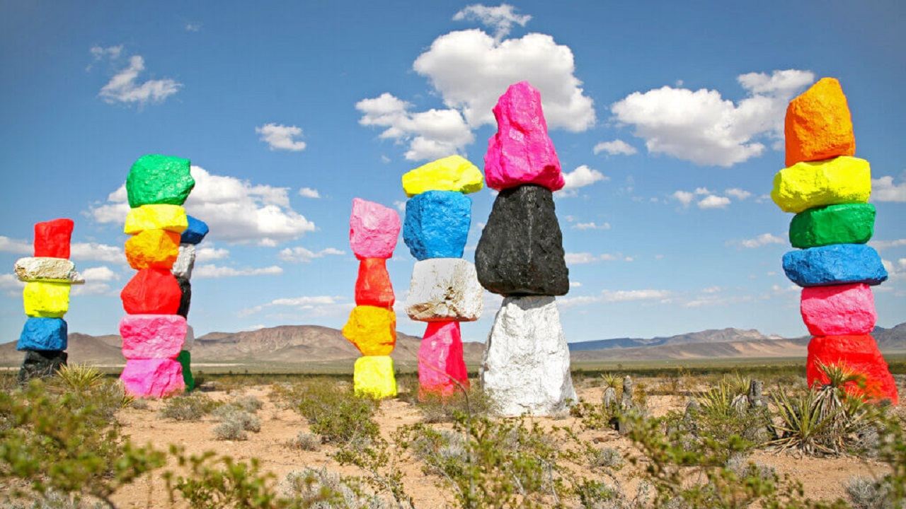 Exclusive Hoover Dam Power Plant Tour w/ Seven Magic Mountains