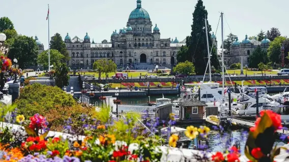 [Khởi hành từ Vancouver] Tour một ngày Victoria + Du thuyền vịnh đảo + Vườn Butchart