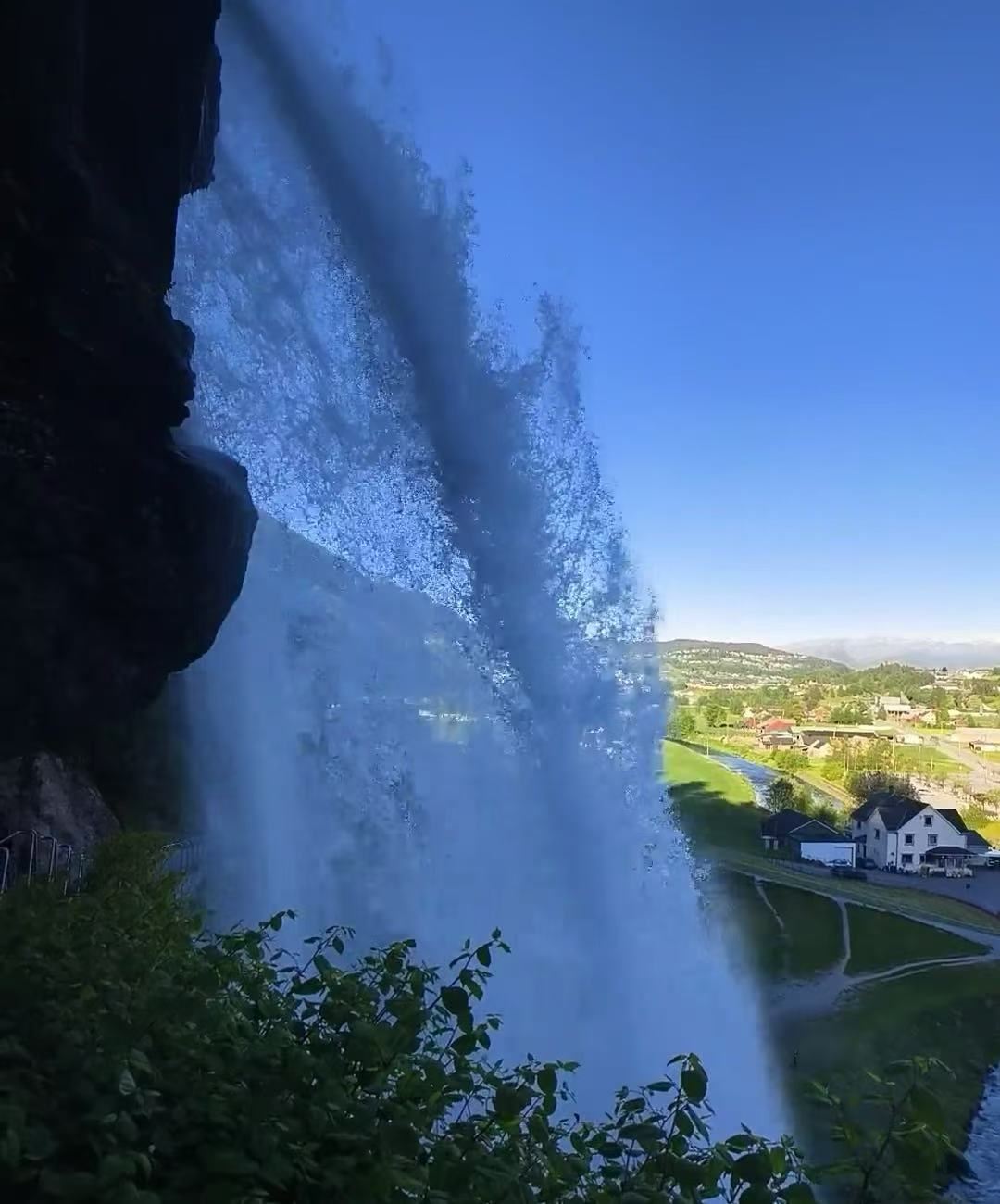 挪威卑爾根—努爾黑姆鬆小鎮+哈當厄峽灣【中文包車+諮詢優惠】