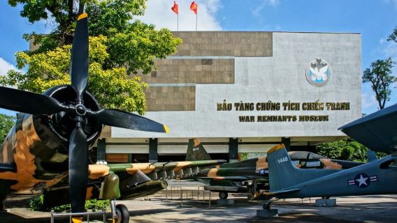 HCM: Tour đi bộ tham quan Bảo tàng Chứng tích Chiến tranh và Dinh Độc Lập