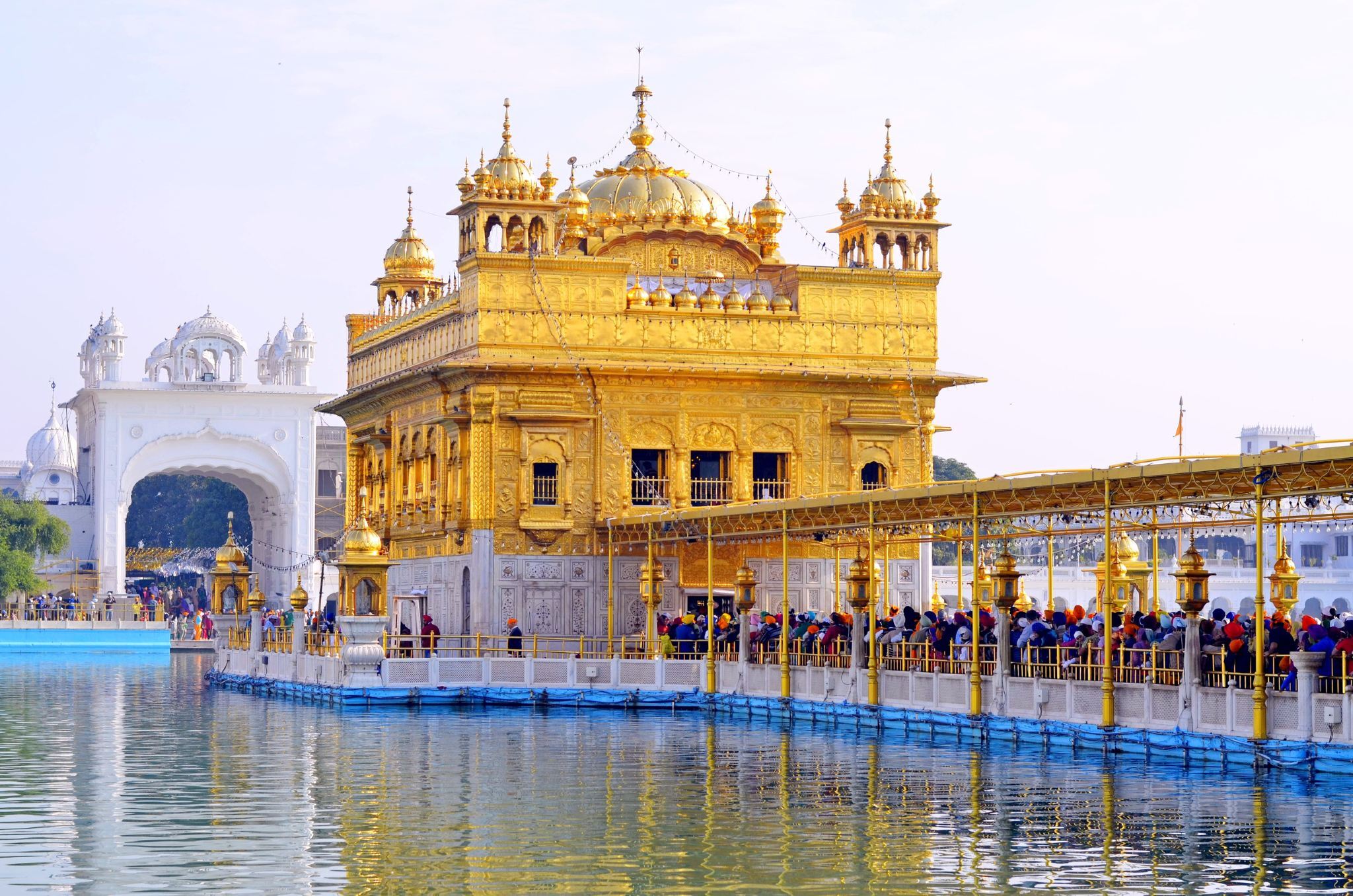 8-Day Golden Triangle Tour with Amritsar, Golden Temple & Wagah Border with Guide Service