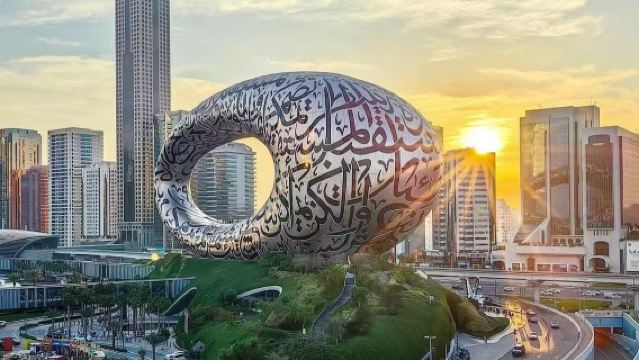 Lawatan sehari ke Palm Jumeirah Dubai + Muzium Masa Depan + Dubai Mall + Burj Khalifa