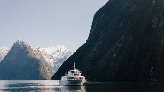2-stündige Panoramafahrt durch den Milford Sound